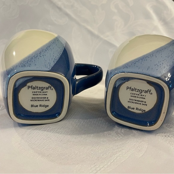 Pfaltzgraff discontinued Blue Ridge mugs. Set of two, pristine condition. - Picture 5 of 6